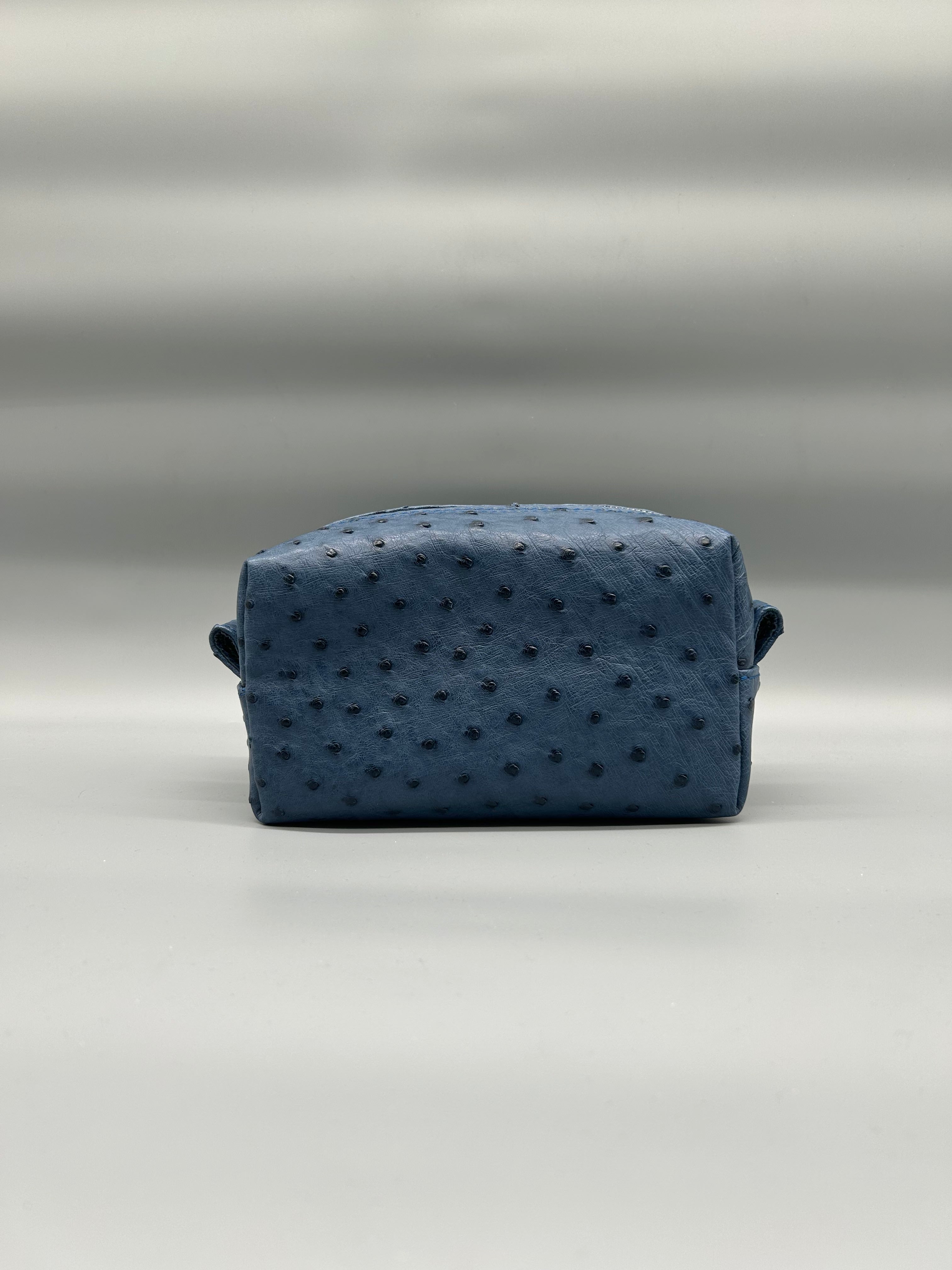 Beauty case in pelle di struzzo