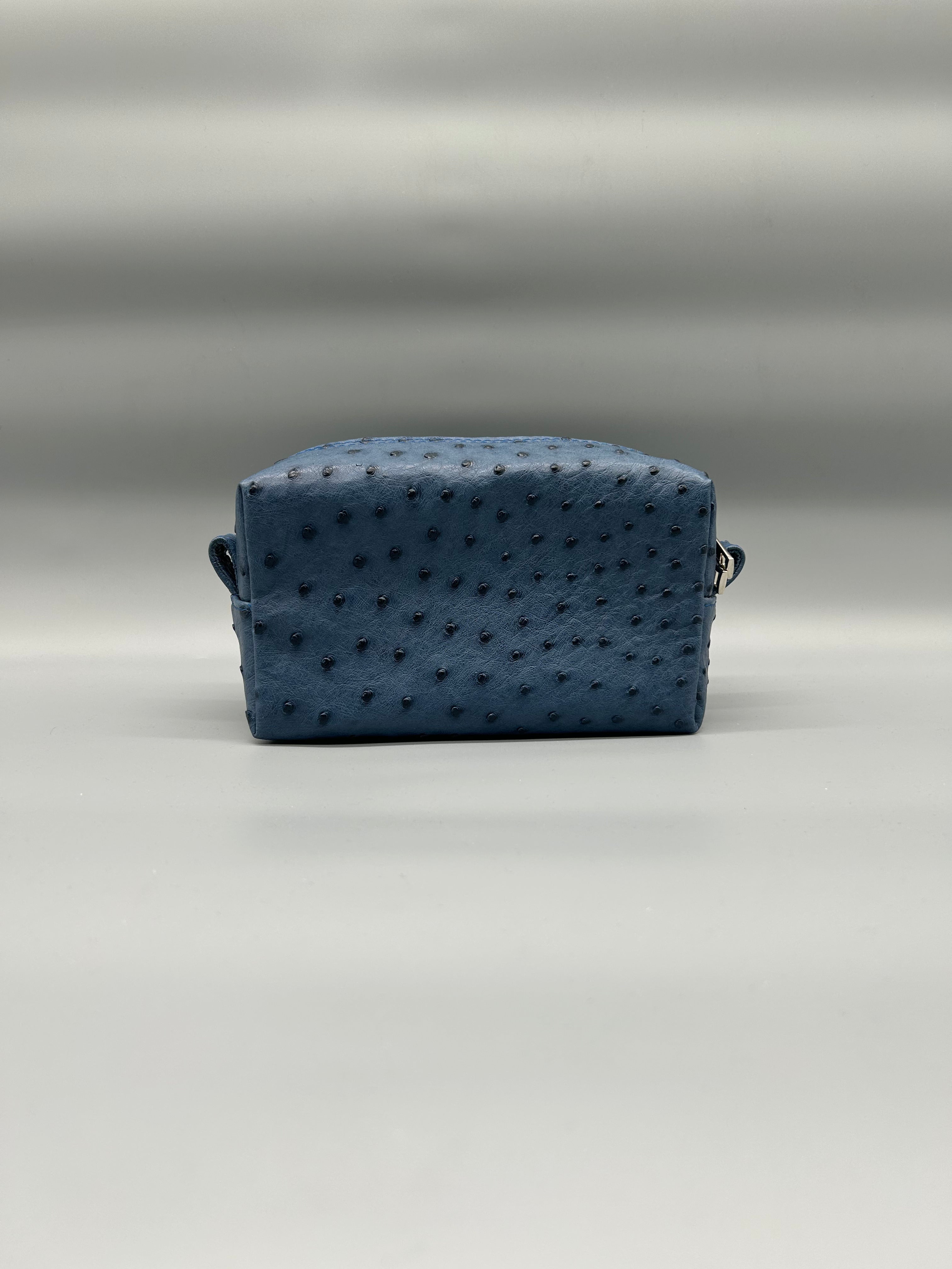 Beauty case in pelle di struzzo