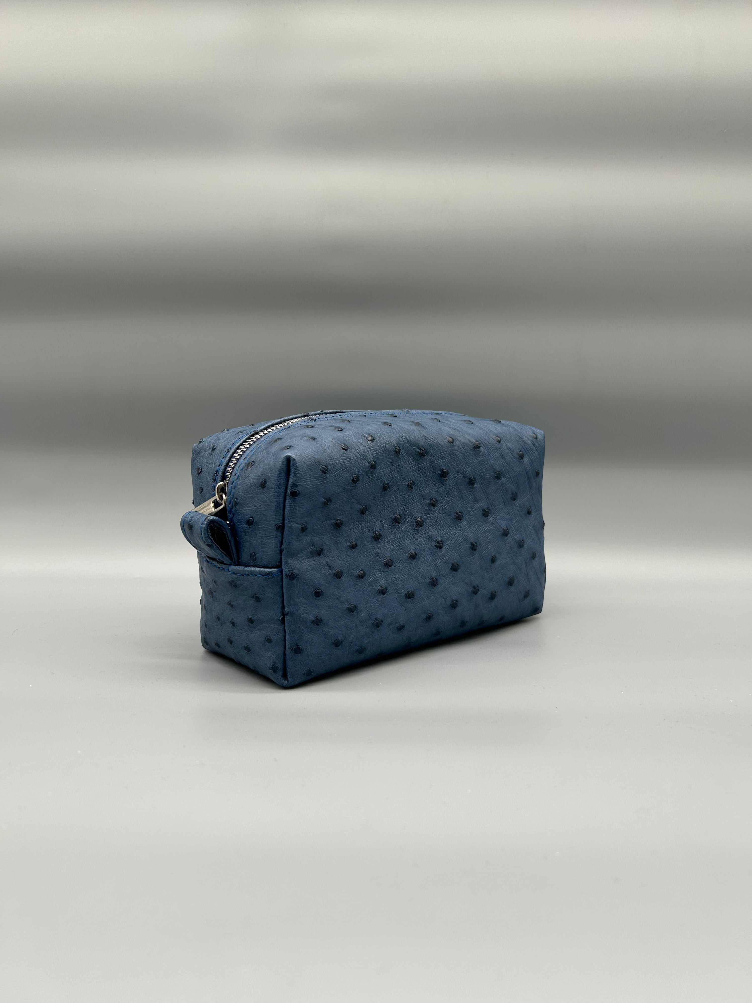 Beauty case in pelle di struzzo