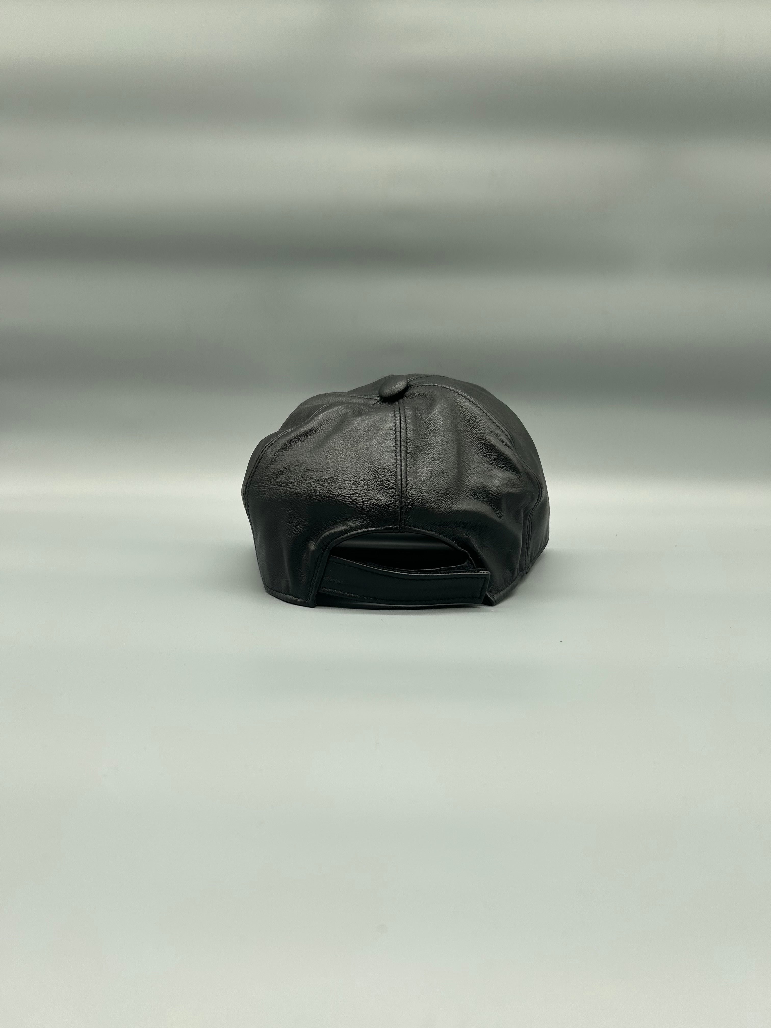 Cappellino con berretto in nappa