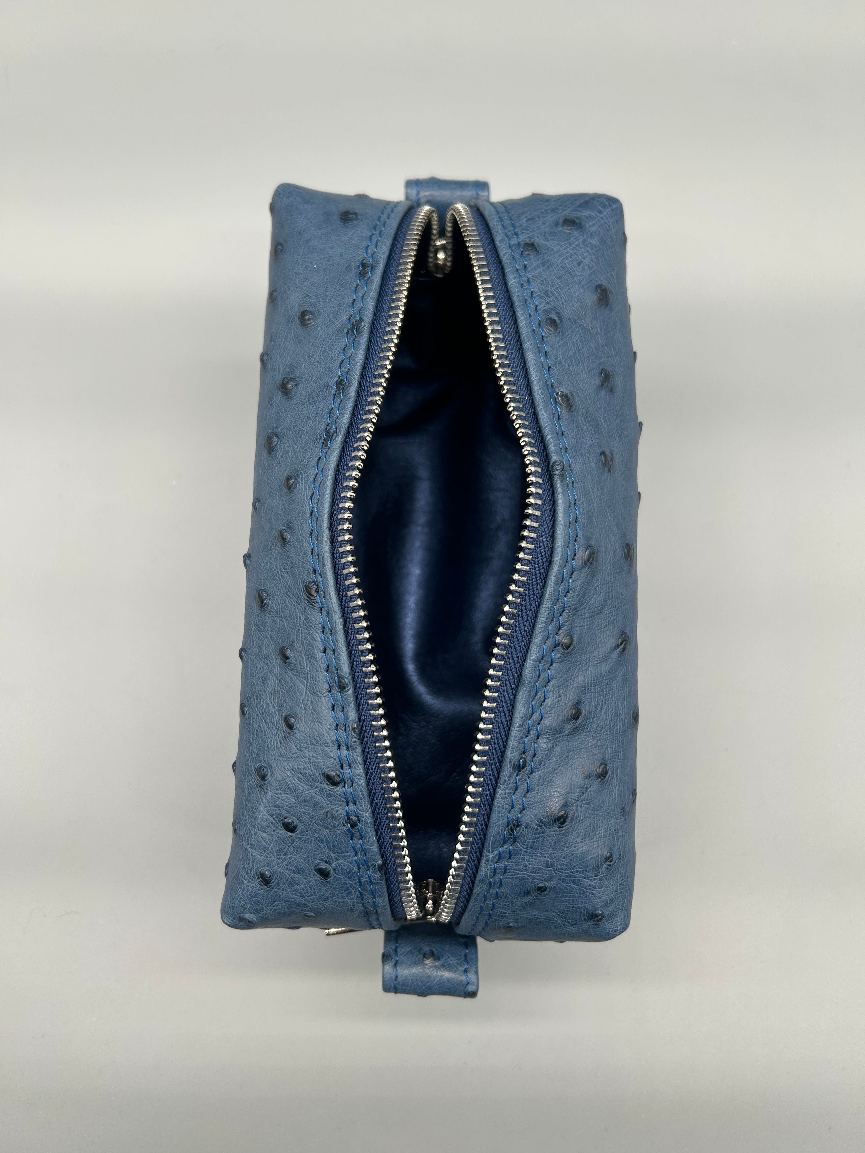 Beauty case in pelle di struzzo